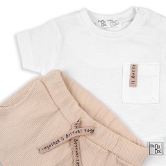 Conjunto camiseta + pantalón beige de Babybol.