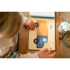 Libro Recorta y Pinta Vehículos Little Dutch en lacombainfantil.com