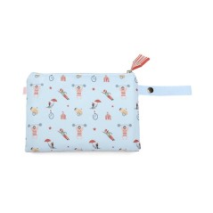 Funda plana para bocadillo infantil de Tutete, modelo Circus Show, en color azul claro con estampado de personajes de circo