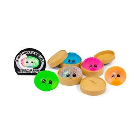 Caja expositora de juguetes squishy Sugar Dumpling con recipientes en forma de vaporera de dim sum de la marca Scrunchems.